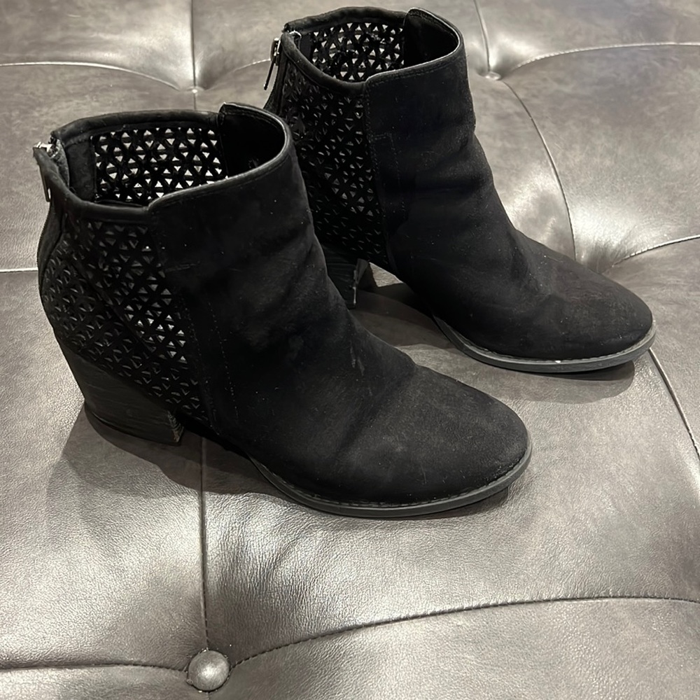 Madden Girl Black Boots Size 8.5